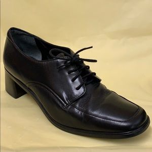 Rockport Black Chunky Heel Loafers EUC